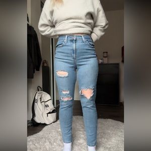 Levi’s High waisted Mom jeans